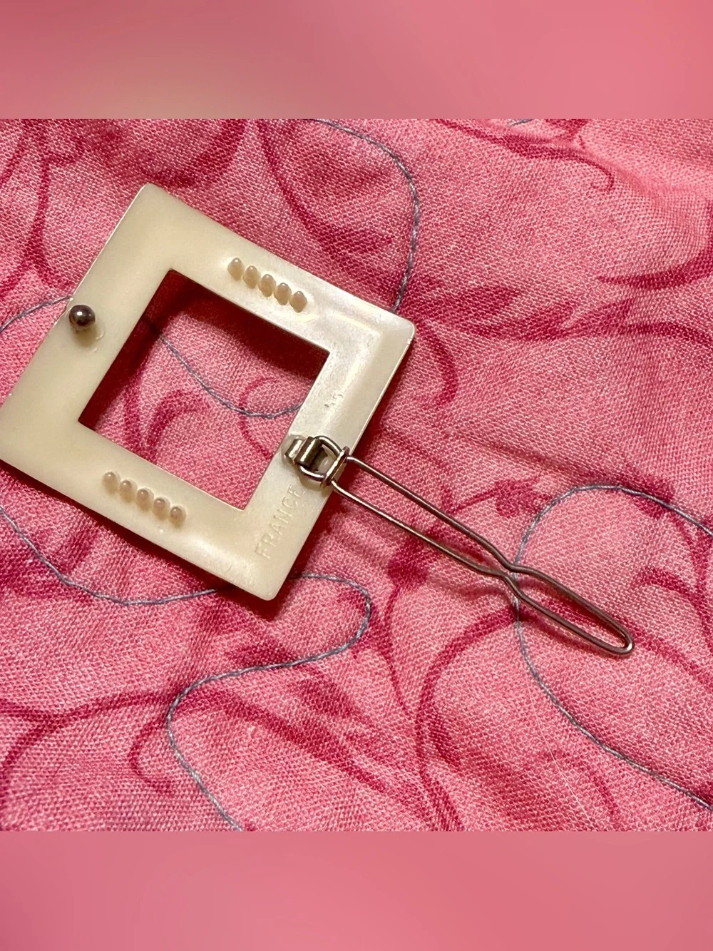 Vintage 1960’s gold
